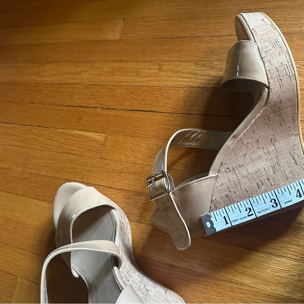 Stuart Weitzman Oneliner Light Nude Patent Leather Cork Wedge Sandals, Size 9.5